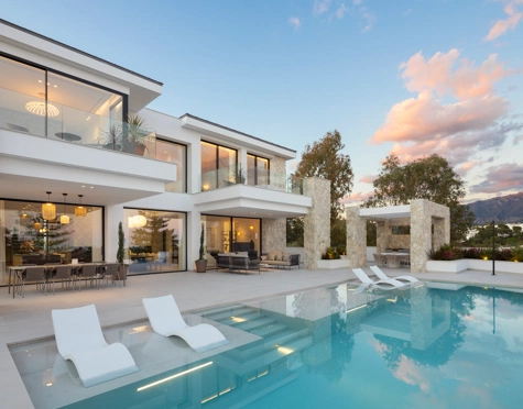 Villa for sale in La Quinta, Benahavis