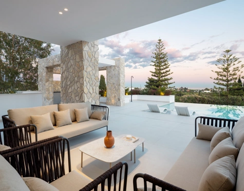 Villa for sale in La Quinta, Benahavis