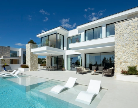 Villa for sale in La Quinta, Benahavis