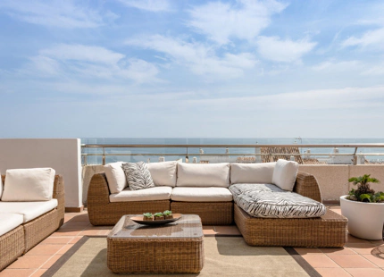 LUXURIOUS 3-BEDROOM PENTHOUSE FOR SALE IN PUERTO BANÚS