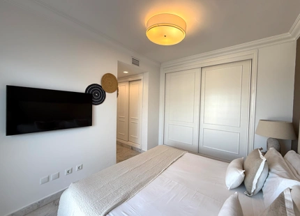 LUXURIOUS 3-BEDROOM PENTHOUSE FOR SALE IN PUERTO BANÚS