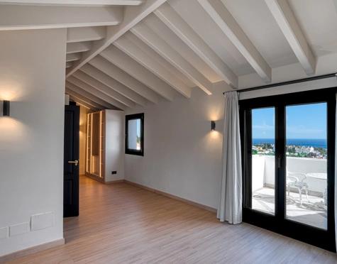 Atico Duplex en venta en Monte Paraiso Country Club, Marbella Golden Mile