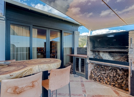 ELEGANT DUPLEX PENTHOUSE WITH SEA VIEWS IN MARBELLA GOLDEN MILE