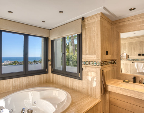Atico Duplex en venta en Monte Paraiso Country Club, Marbella Golden Mile
