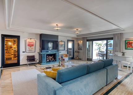 ELEGANT DUPLEX PENTHOUSE WITH SEA VIEWS IN MARBELLA GOLDEN MILE