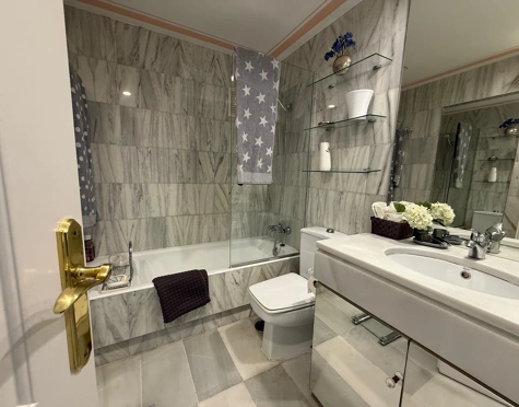 Atico Duplex en alquiler a corta temporada en Alcazaba Beach, Estepona East
