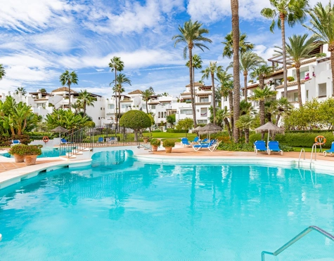 Atico Duplex en alquiler a corta temporada en Alcazaba Beach, Estepona East