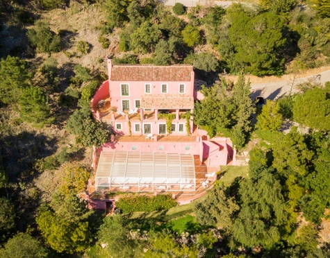 Villa en venta en Benahavis