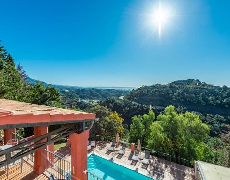 Villa en venta en Benahavis