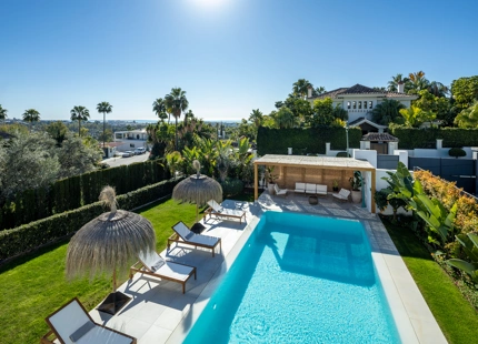 VILLA EXCEPCIONAL CON VISTAS IMPRESIONANTES EN NUEVA ANDALUCÍA