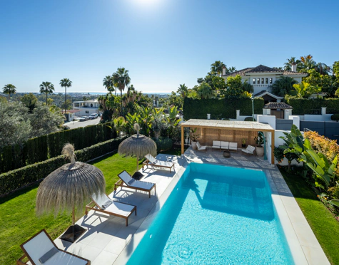 Villa en venta en La Cerquilla, Nueva Andalucia
