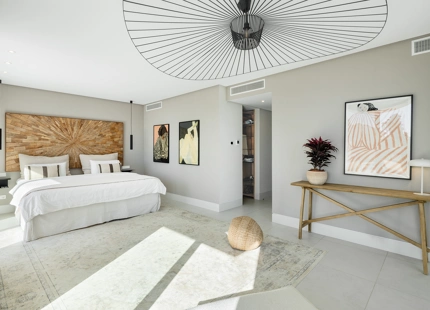 VILLA EXCEPCIONAL CON VISTAS IMPRESIONANTES EN NUEVA ANDALUCÍA