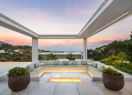 STUNNING LUXURY VILLA WITH INCREDIBLE FEATURES IN EL MADROÑAL