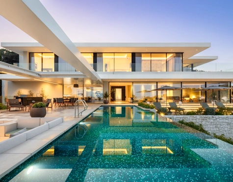 Villa for sale in El Madroñal, Benahavis