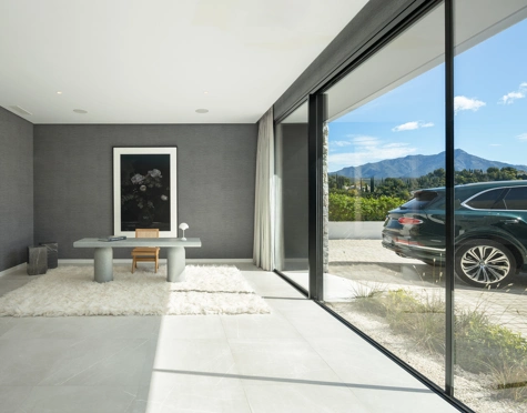 Villa for sale in El Madroñal, Benahavis