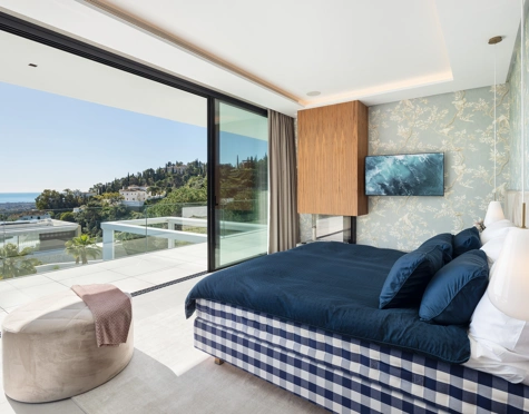 Villa for sale in El Madroñal, Benahavis