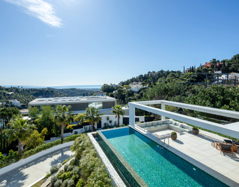 Villa for sale in El Madroñal, Benahavis