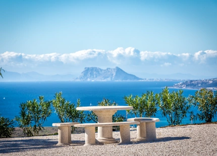 EXCEPCIONAL Y ENCANTADORA VILLA EN VENTA EN ESTEPONA