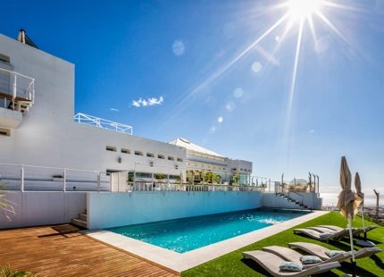 EXCEPCIONAL Y ENCANTADORA VILLA EN VENTA EN ESTEPONA