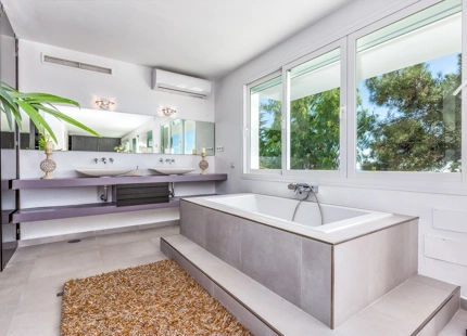 EXCEPCIONAL Y ENCANTADORA VILLA EN VENTA EN ESTEPONA