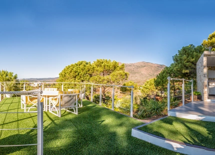 EXCEPCIONAL Y ENCANTADORA VILLA EN VENTA EN ESTEPONA
