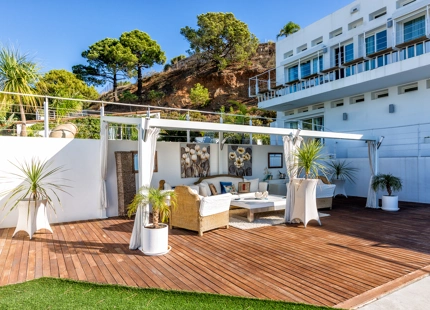 EXCEPCIONAL Y ENCANTADORA VILLA EN VENTA EN ESTEPONA