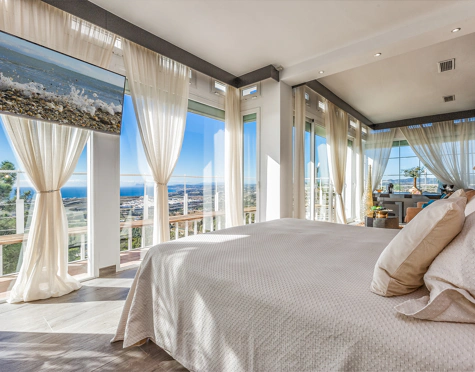 Villa for sale in Altos de Estepona