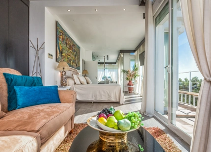 EXCEPCIONAL Y ENCANTADORA VILLA EN VENTA EN ESTEPONA