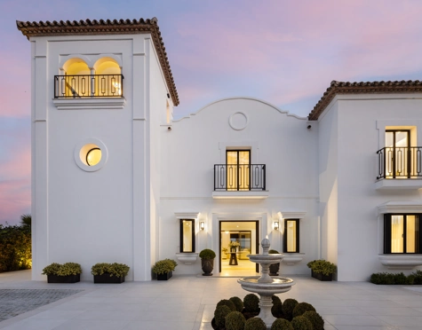 Villa for sale in La Quinta, Benahavis
