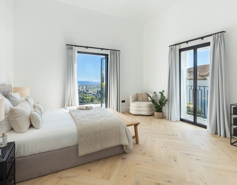 Villa for sale in La Quinta, Benahavis