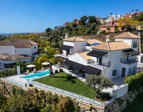 Villa for sale in La Quinta, Benahavis
