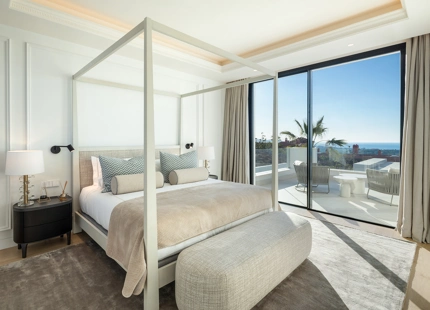 EXCEPTIONAL VILLA IN BENAHAVÍS WITH INCREDIBLE AMENITIES AND BREATHTAKING VIEWS