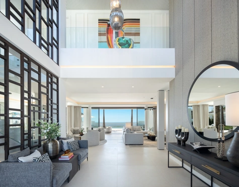 Villa for sale in Monte Halcones, Benahavis