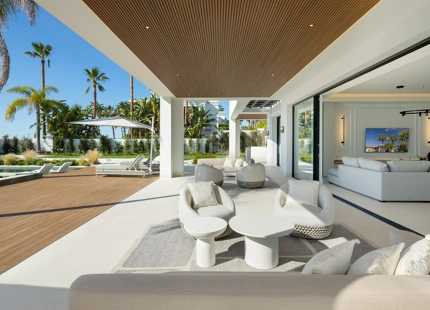 EXCEPTIONAL VILLA IN BENAHAVÍS WITH INCREDIBLE AMENITIES AND BREATHTAKING VIEWS