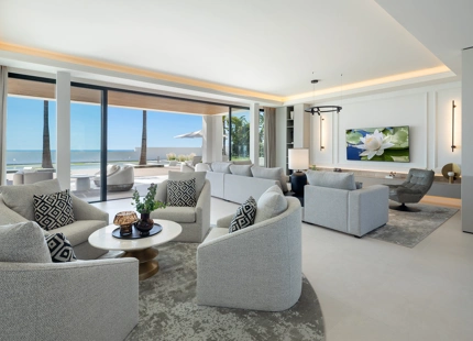 EXCEPTIONAL VILLA IN BENAHAVÍS WITH INCREDIBLE AMENITIES AND BREATHTAKING VIEWS