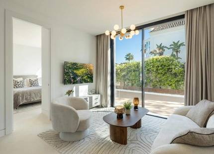 EXCEPTIONAL VILLA IN BENAHAVÍS WITH INCREDIBLE AMENITIES AND BREATHTAKING VIEWS