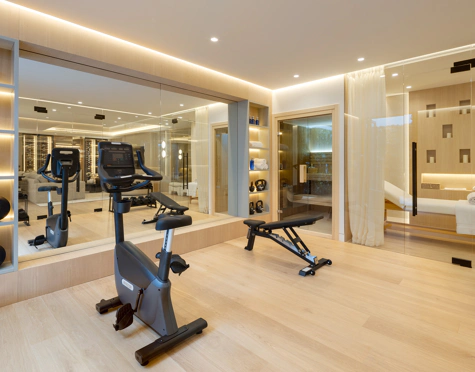 Villa for sale in Monte Halcones, Benahavis