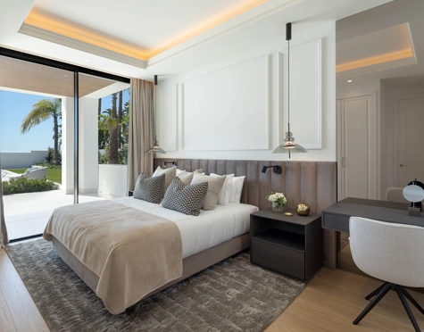 Villa for sale in Monte Halcones, Benahavis
