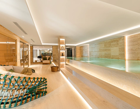Villa en venta en Aloha, Nueva Andalucia