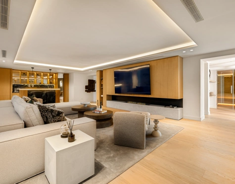 Villa en venta en Aloha, Nueva Andalucia