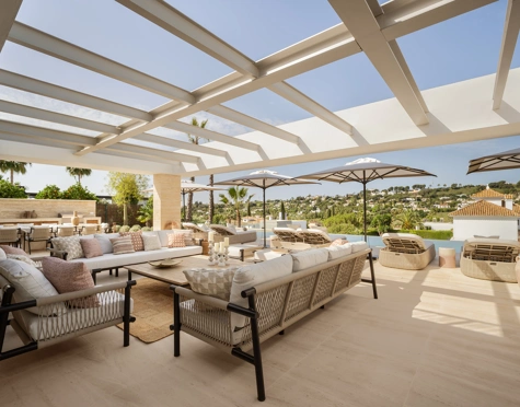 Villa en venta en Aloha, Nueva Andalucia