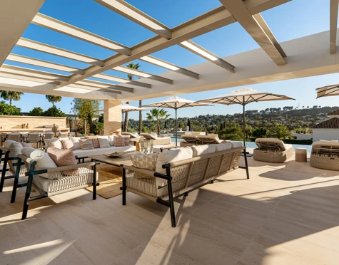 Villa en venta en Aloha, Nueva Andalucia