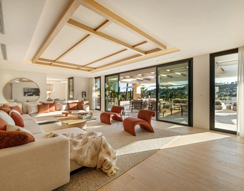 Villa en venta en Aloha, Nueva Andalucia