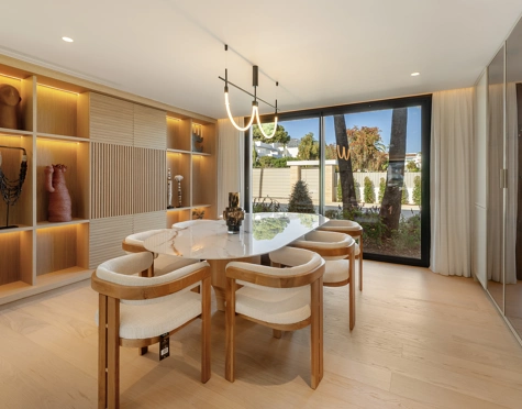 Villa en venta en Aloha, Nueva Andalucia
