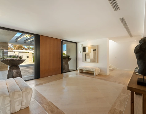 Villa en venta en Aloha, Nueva Andalucia