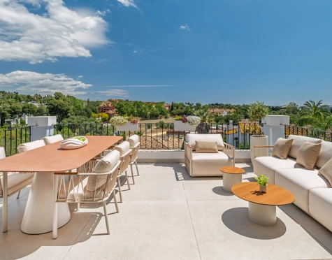 Duplex Penthouse for sale in Las Lolas, Nueva Andalucia