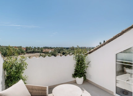 IMPRESIONANTE ÁTICO DÚPLEX DE 5 DORMITORIOS EN NUEVA ANDALUCÍA