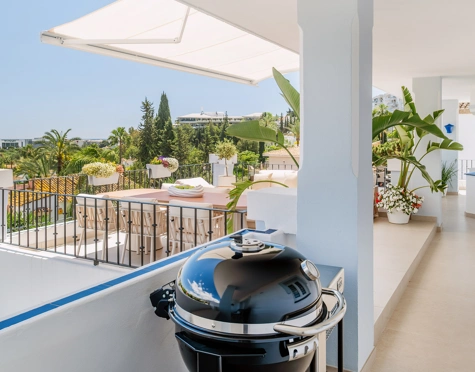 Duplex Penthouse for sale in Las Lolas, Nueva Andalucia