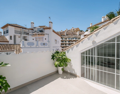 Duplex Penthouse for sale in Las Lolas, Nueva Andalucia