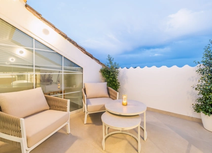 IMPRESIONANTE ÁTICO DÚPLEX DE 5 DORMITORIOS EN NUEVA ANDALUCÍA